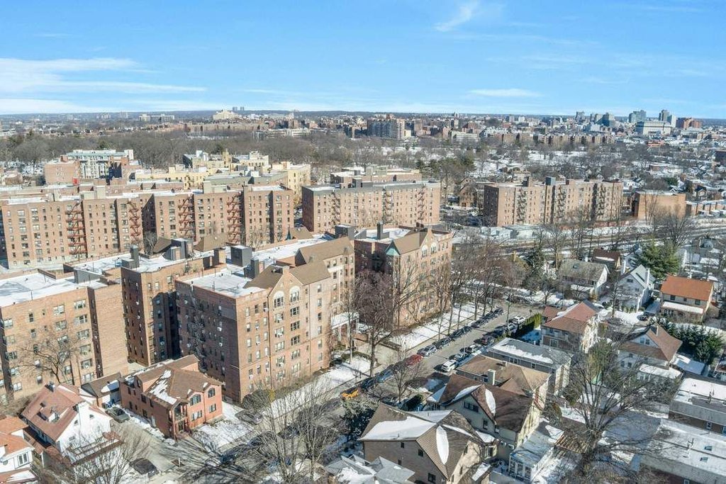84-51 Beverly Road, Unit 1A photo 18