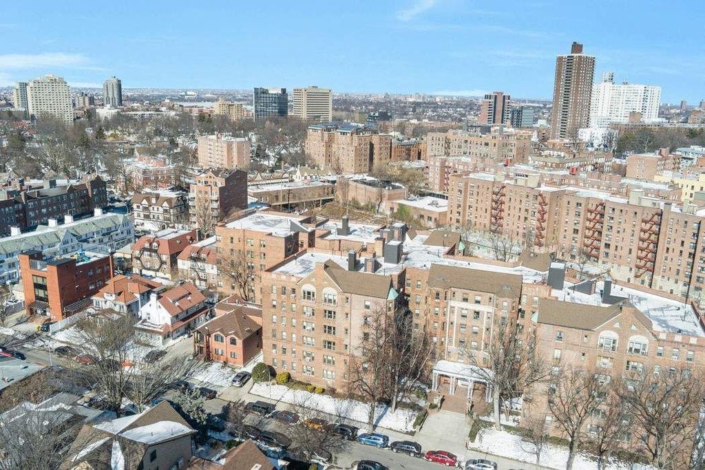 84-51 Beverly Road, Unit 1A photo 21