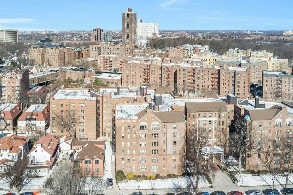 84-51 Beverly Road, Unit 1A photo 24