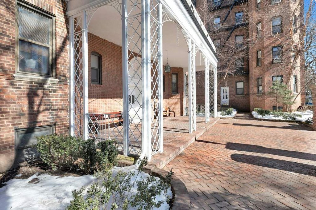 84-51 Beverly Road, Unit 1A photo 26