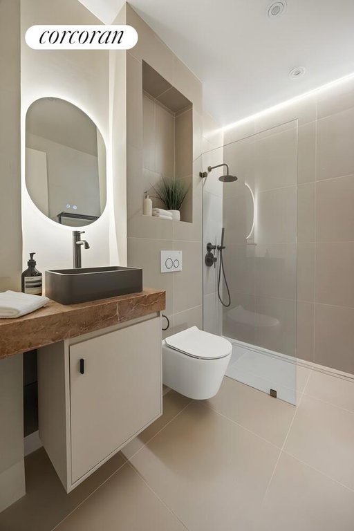 598 Sterling Place, Unit 2R photo 6
