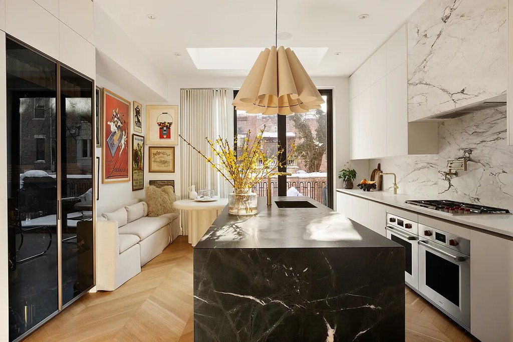 26 West 95th Street
