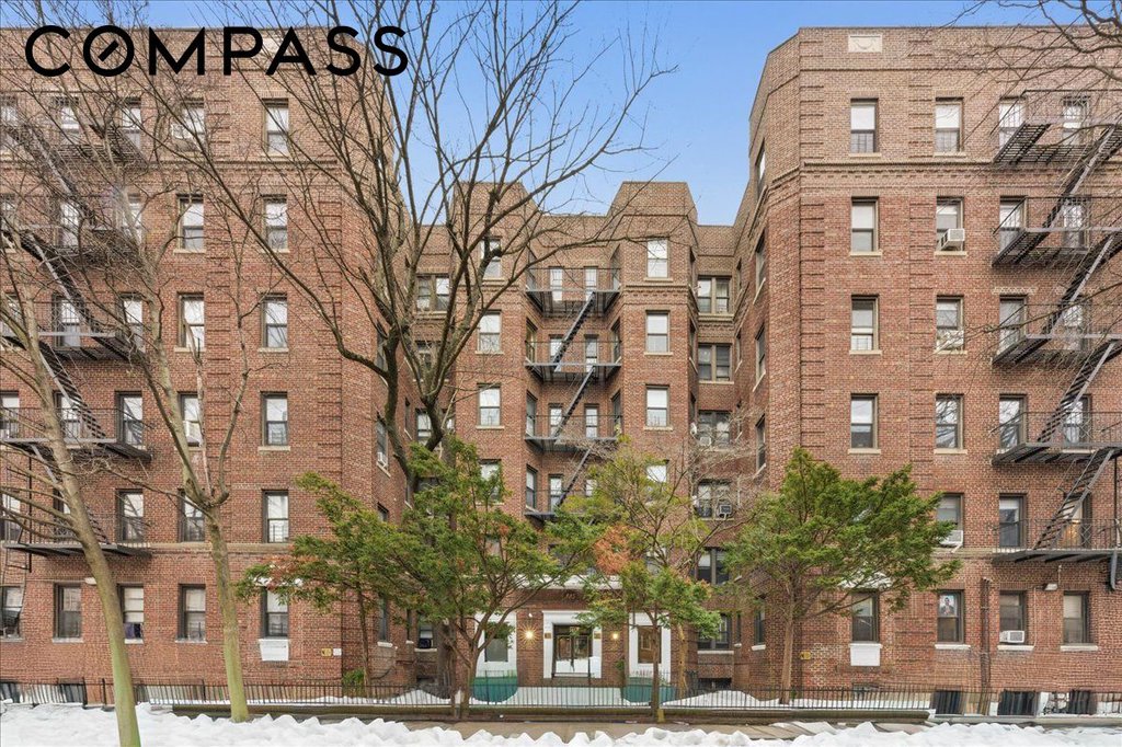 385 Argyle Road, Unit 4A photo 24