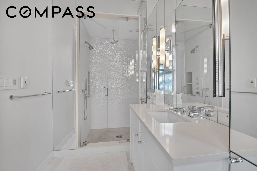 988 Fifth Avenue, Unit 6 photo 11