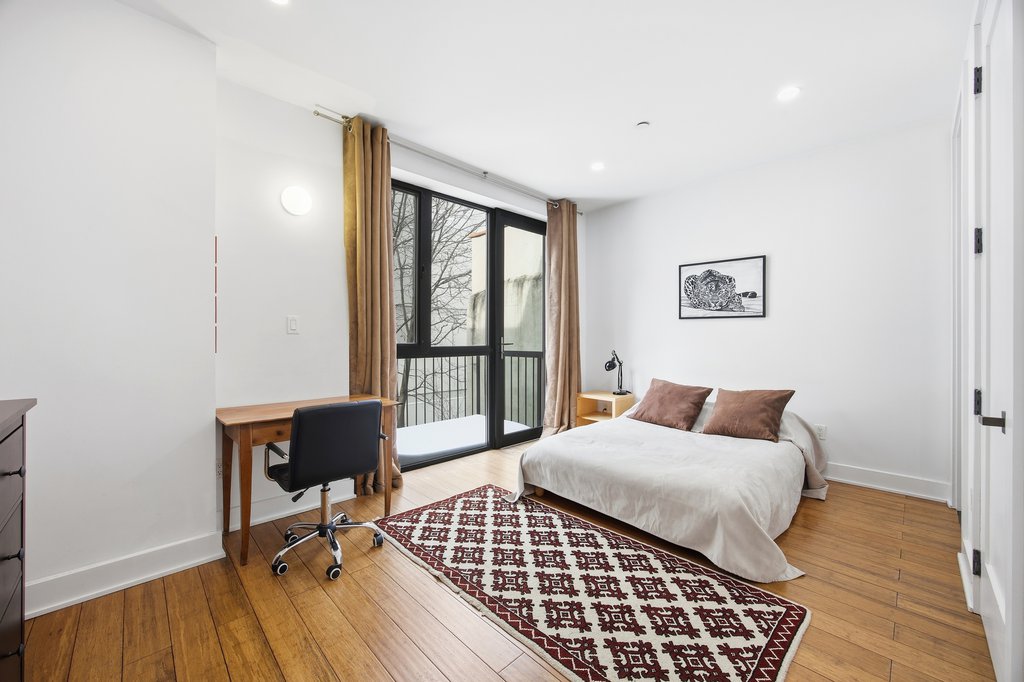2022 Madison Avenue, Unit 2022 photo 8