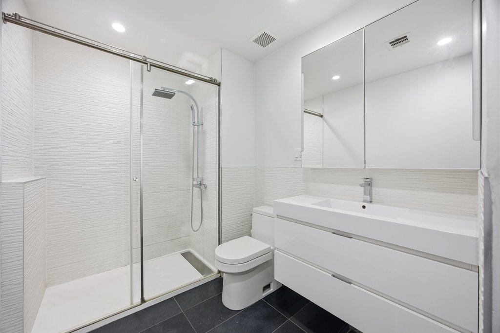 2022 Madison Avenue, Unit 2022 photo 13