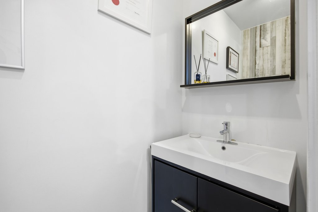 2022 Madison Avenue, Unit 2022 photo 16