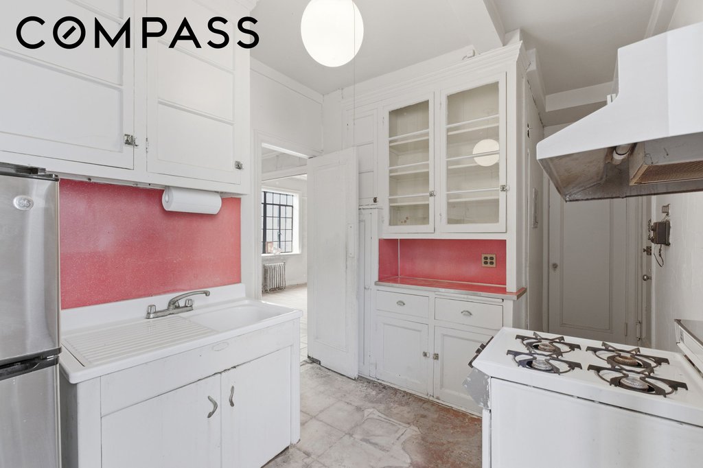 210 West 78th Street, Unit 8C photo 6