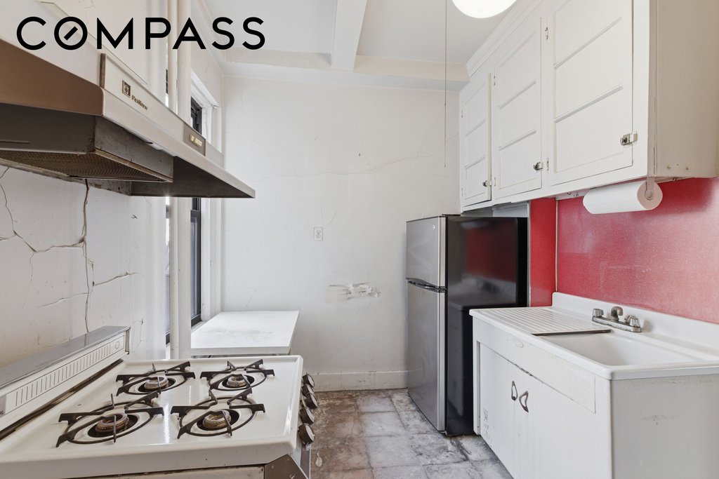210 West 78th Street, Unit 8C photo 8