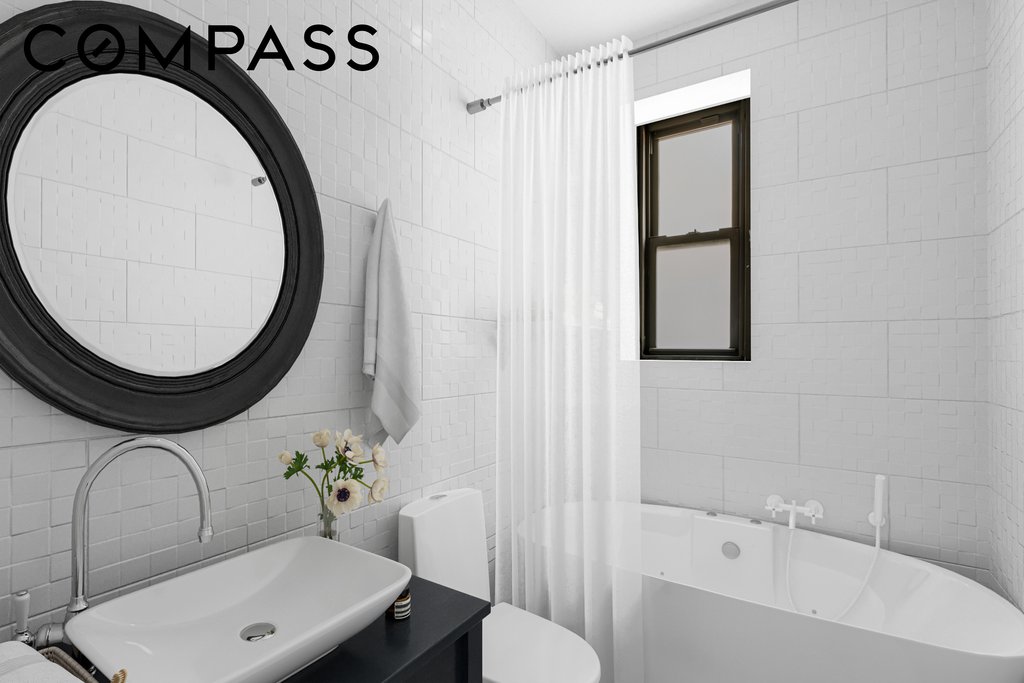210 West 78th Street, Unit 8C photo 17