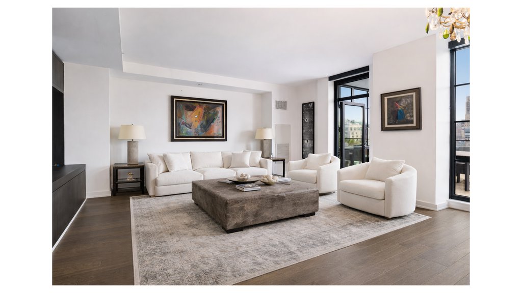 261 West 25th Street, Unit 11A photo 2