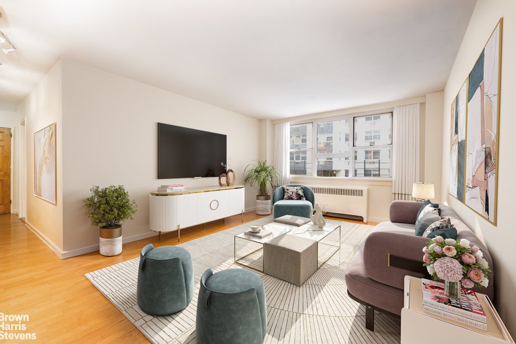 240 East 35th Street, Unit 2B