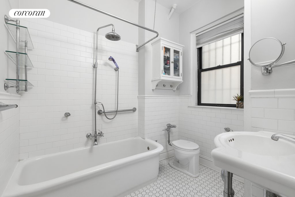 304 West 89th Street, Unit 1A photo 6