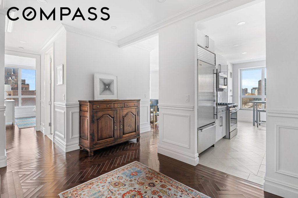 351 East 51st Street, Unit 9C photo 3