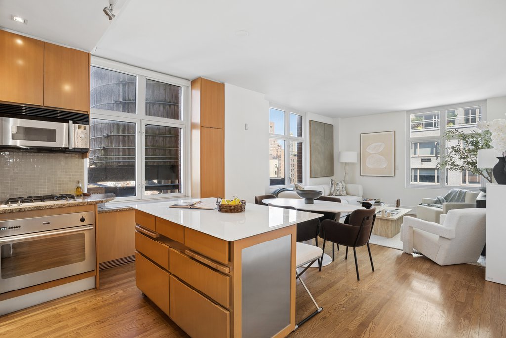 188 East 70th Street, Unit 11D
