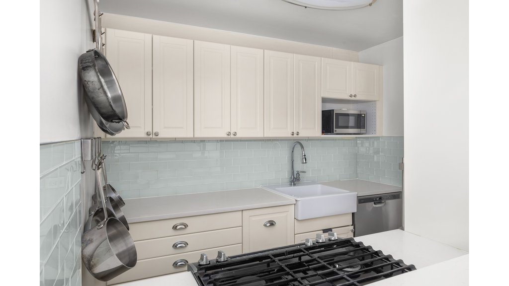 303 West 66th Street, Unit 4HE photo 5