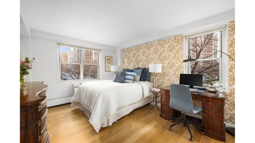 303 West 66th Street, Unit 4HE photo 7
