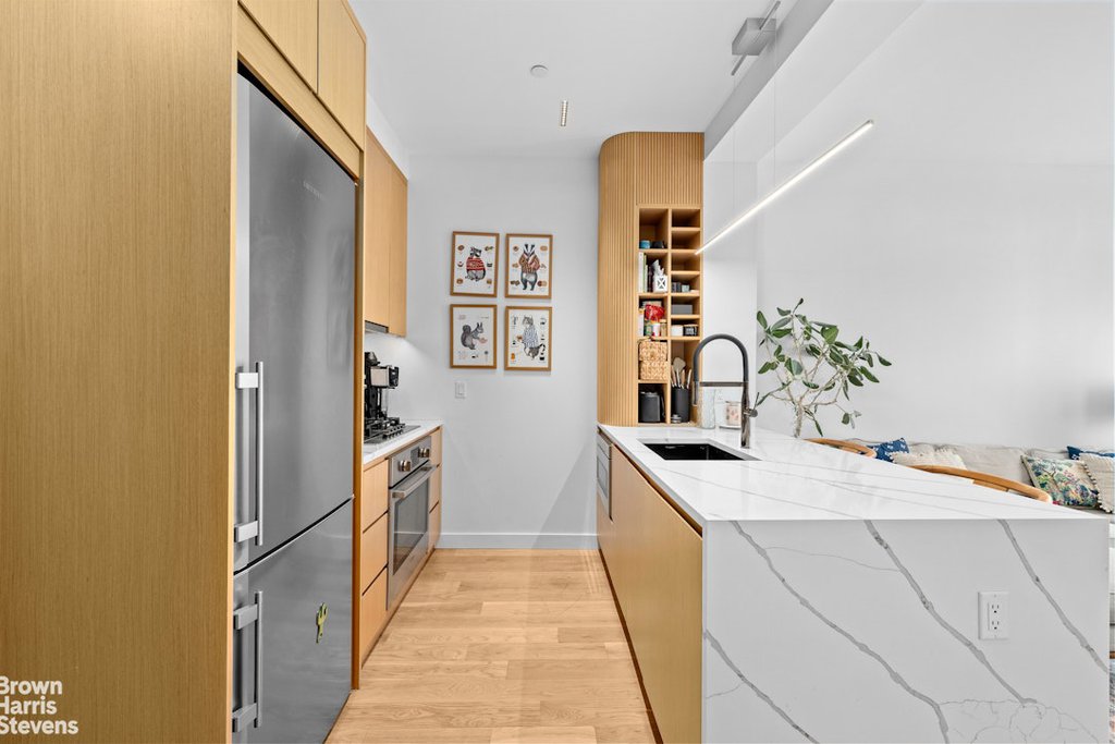 183 Mcguinness Street, Unit 3A photo 3