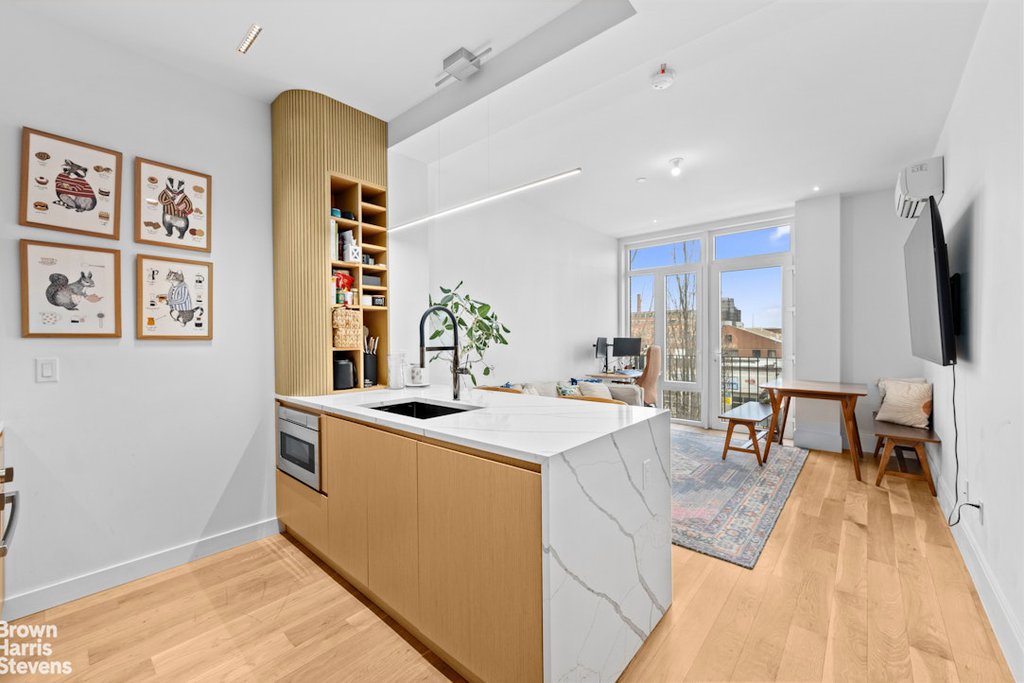 183 Mcguinness Street, Unit 3A photo 4