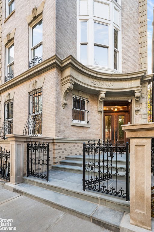 402 West 20th Street – For Sale photo 2