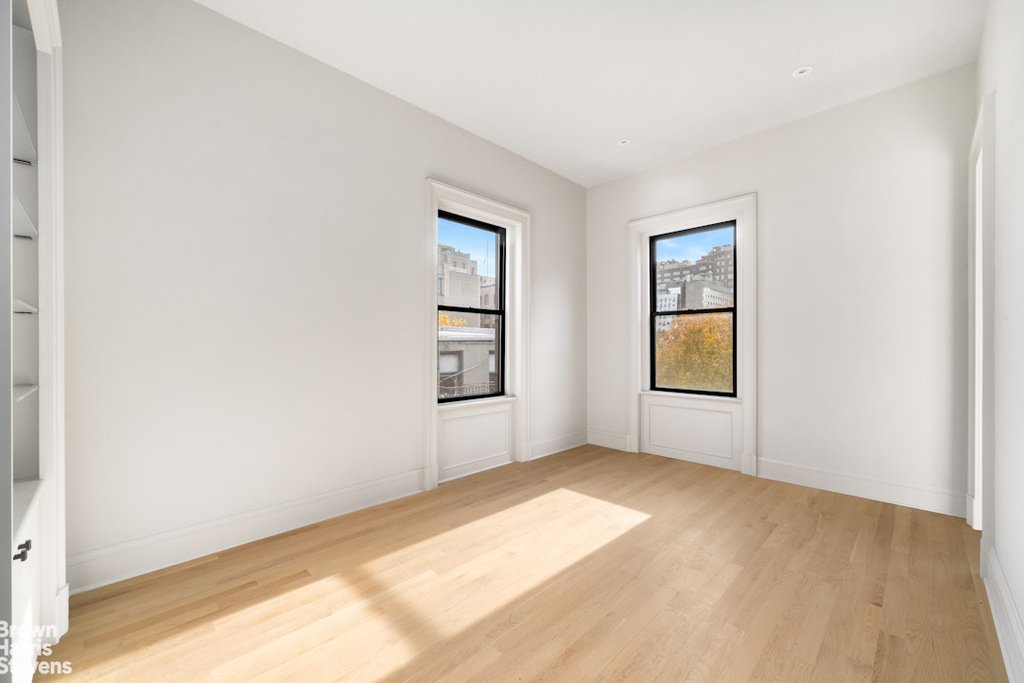 402 West 20th Street – For Sale photo 14