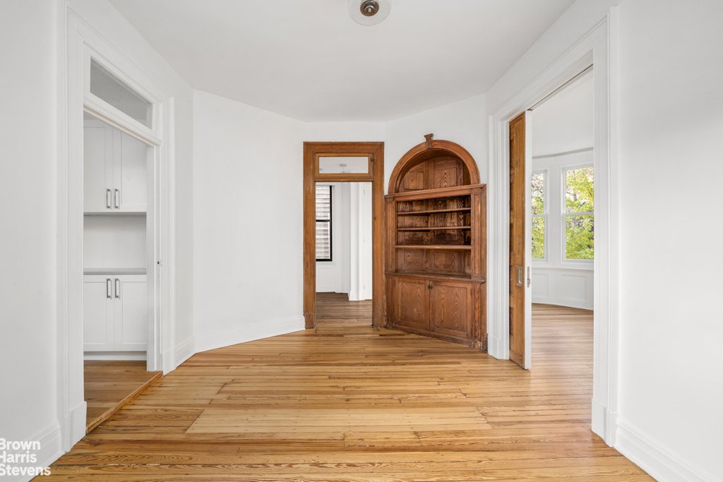 402 West 20th Street – For Sale photo 17