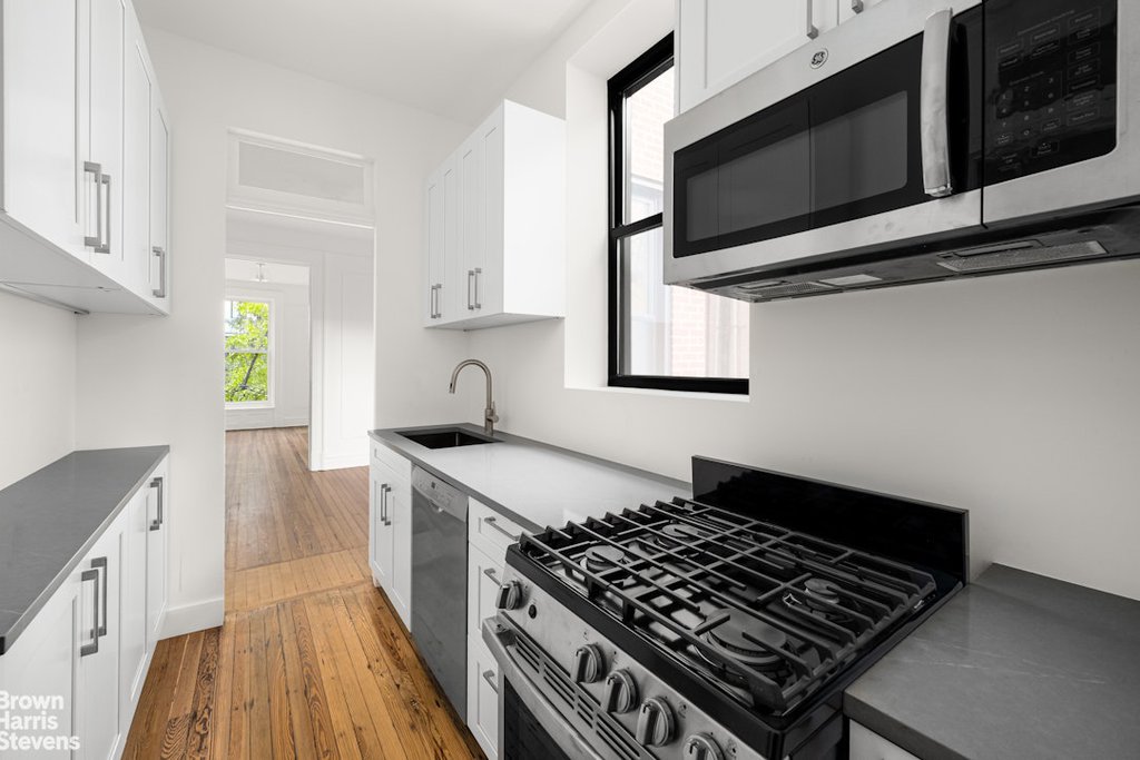 402 West 20th Street – For Sale photo 22