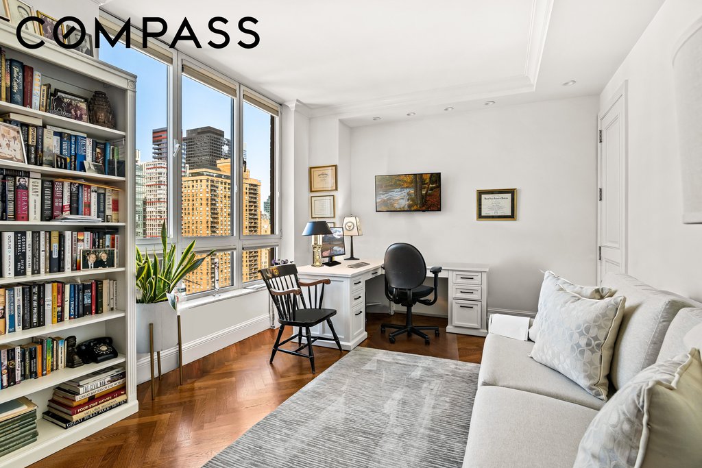 351 East 51st Street, Unit PH7A photo 6
