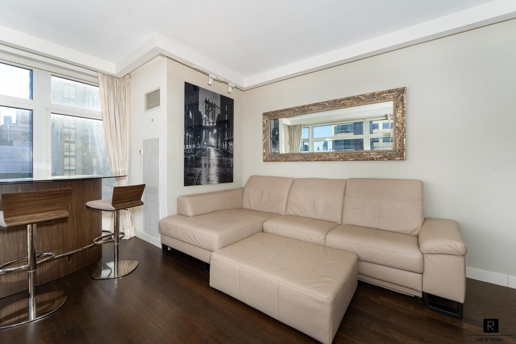 400 East 67th Street, Unit 10E photo 4