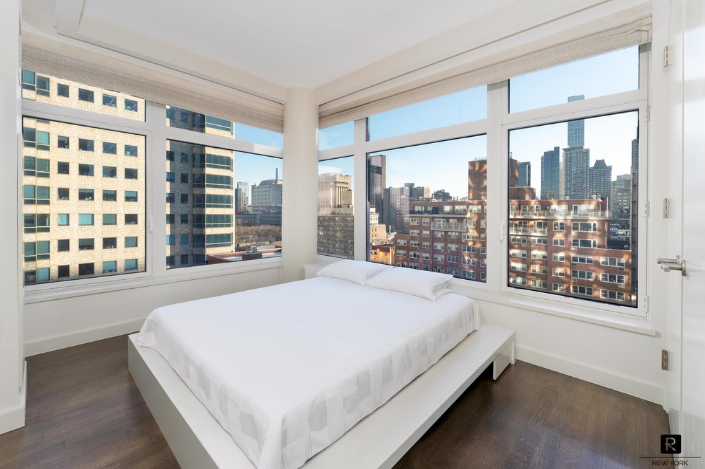 400 East 67th Street, Unit 10E photo 8