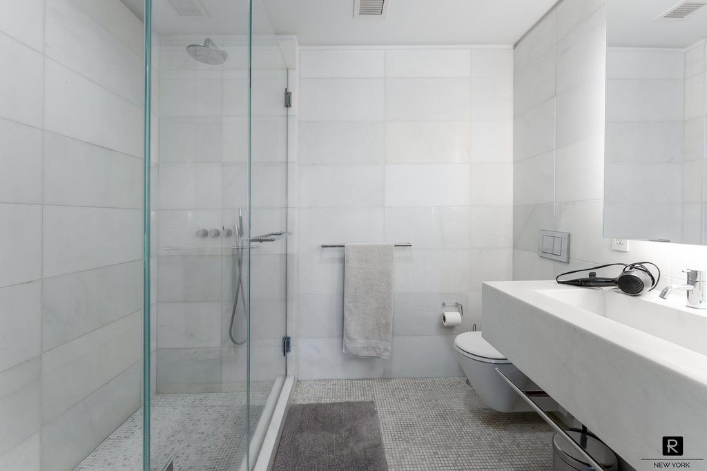 400 East 67th Street, Unit 10E photo 13
