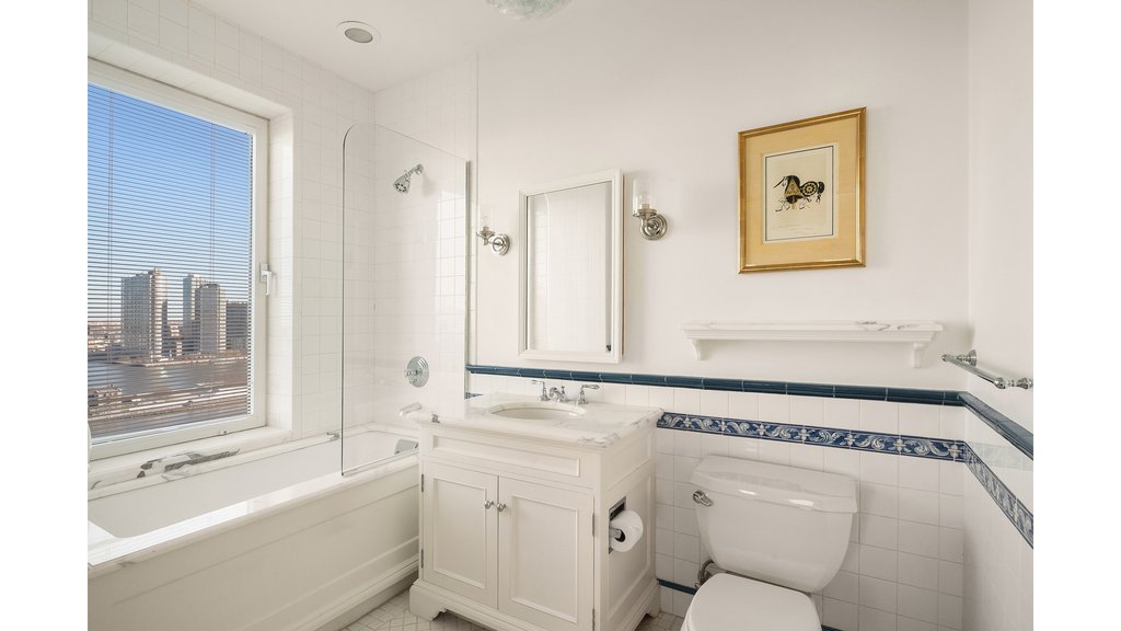 450 East 52nd Street, Unit 15 photo 16
