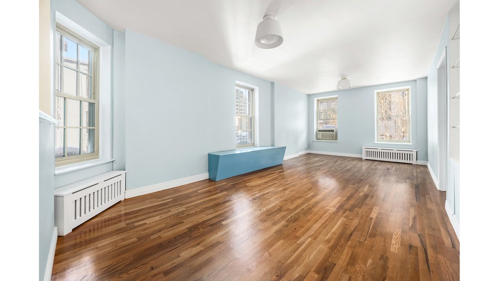 325 West 43rd Street, Unit 4B