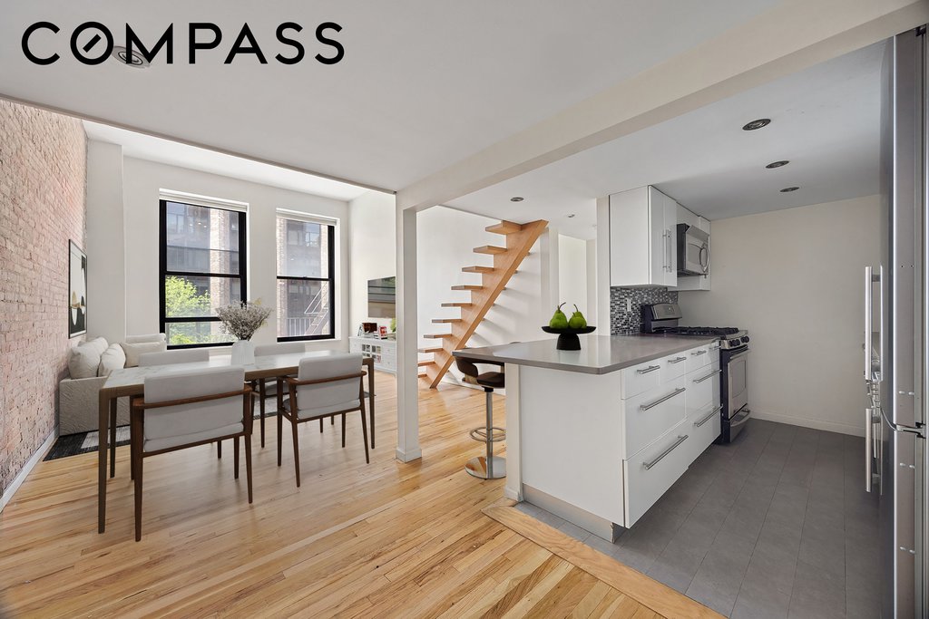 250 Mercer Street, Unit C414 photo 4
