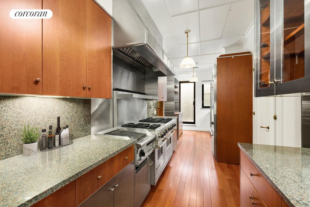 875 Park Avenue, Unit PHCD photo 4