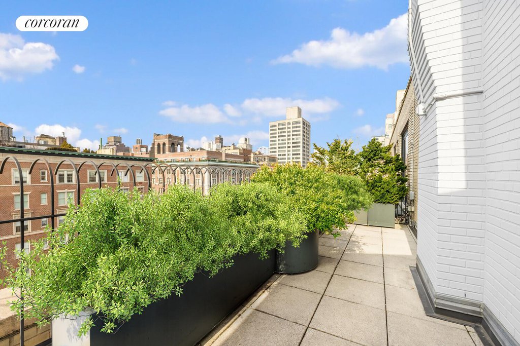 875 Park Avenue, Unit PHCD photo 17