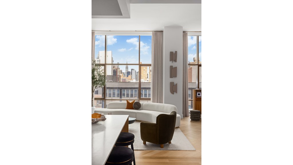 215 East 19th Street, Unit 8E photo 8