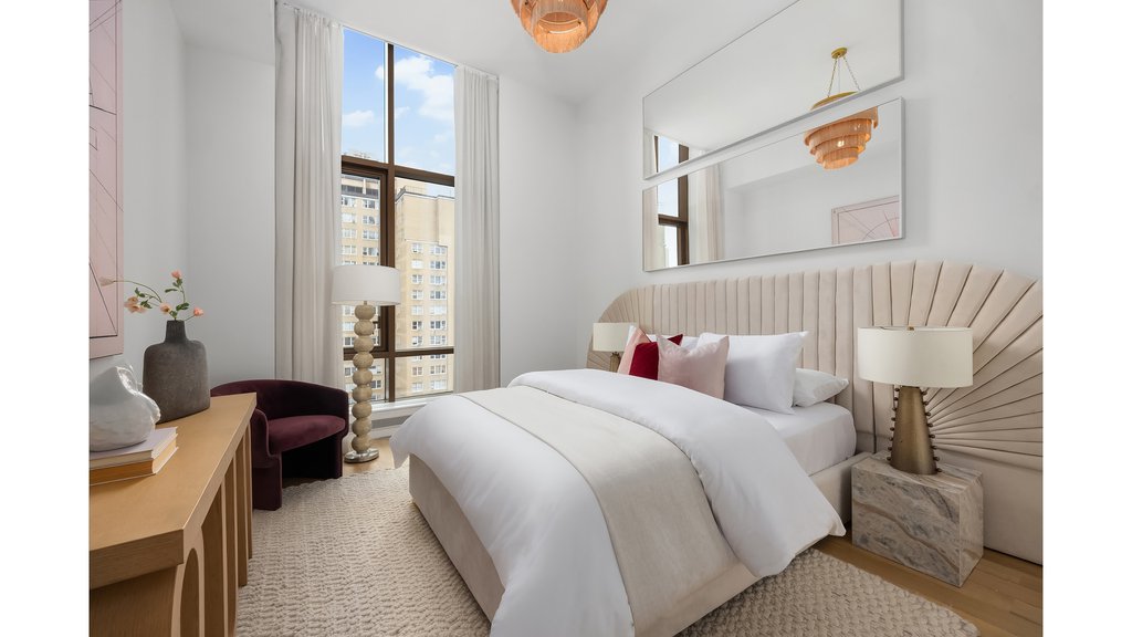 215 East 19th Street, Unit 8E photo 17