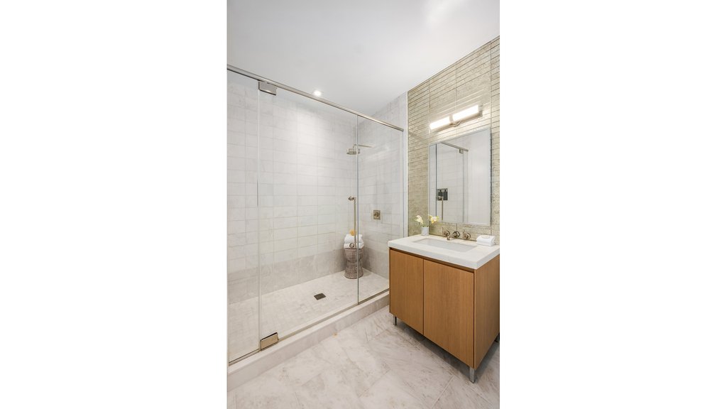 215 East 19th Street, Unit 8E photo 21
