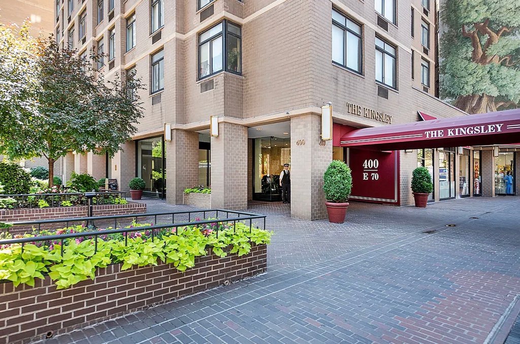 400 East 70th Street, Unit 1706 photo 8
