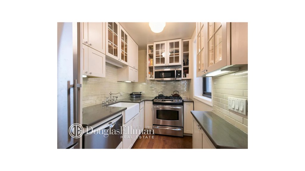 12 West 9th Street, Unit 6C photo 5