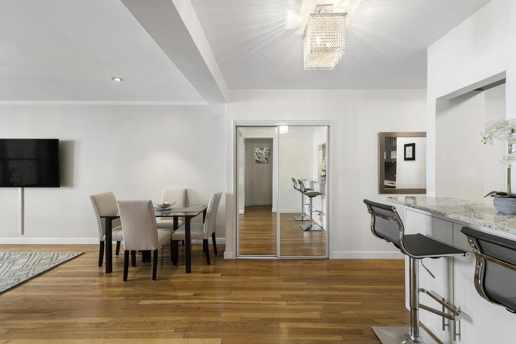 330 East 70th Street, Unit 2H photo 6