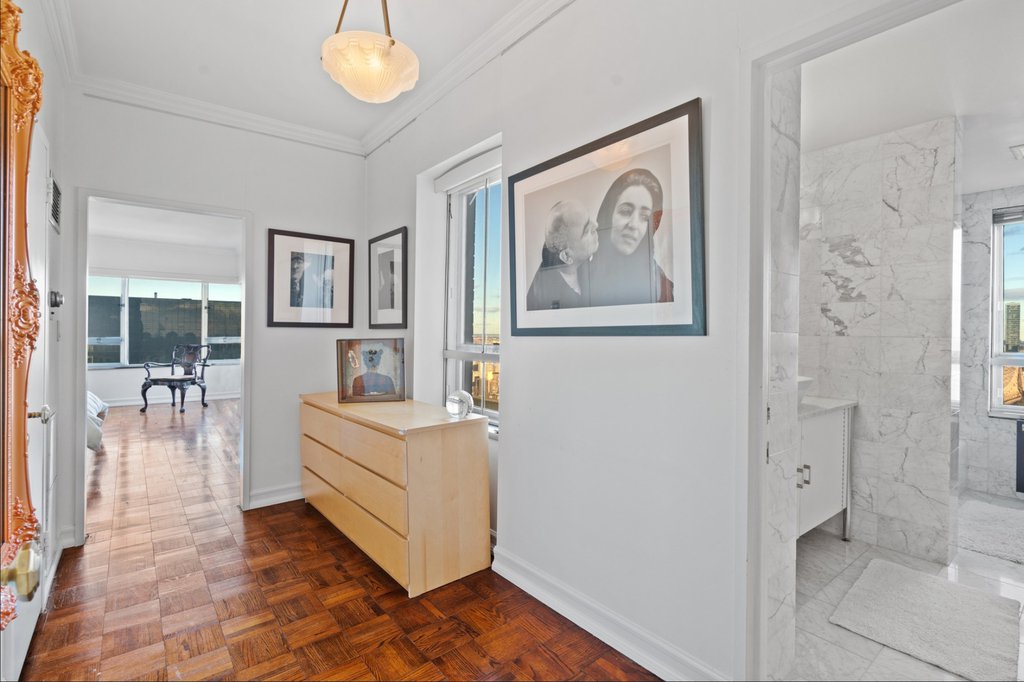 425 East 58th Street, Unit 36H photo 6