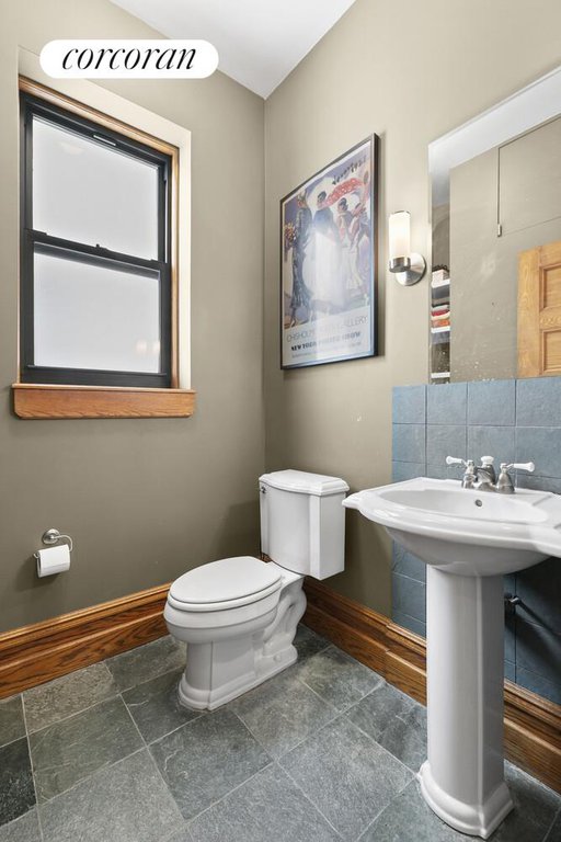 152 West 131st Street, Unit 1 photo 7