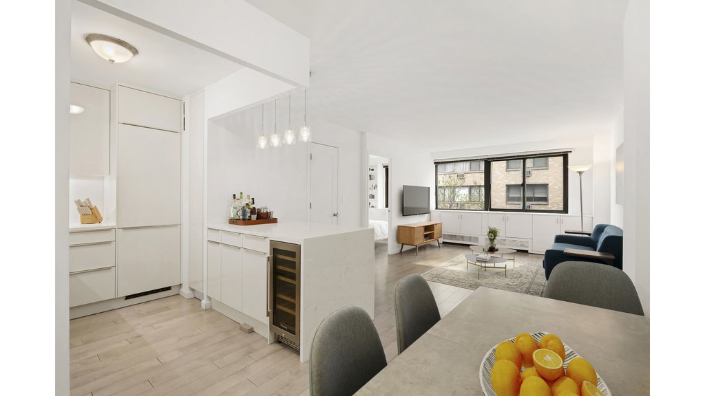 16 West 16th Street, Unit 6EFS
