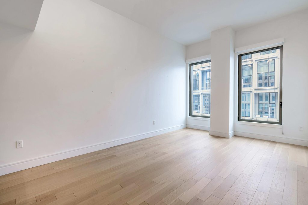 540 Sixth Avenue, Unit 7A photo 2