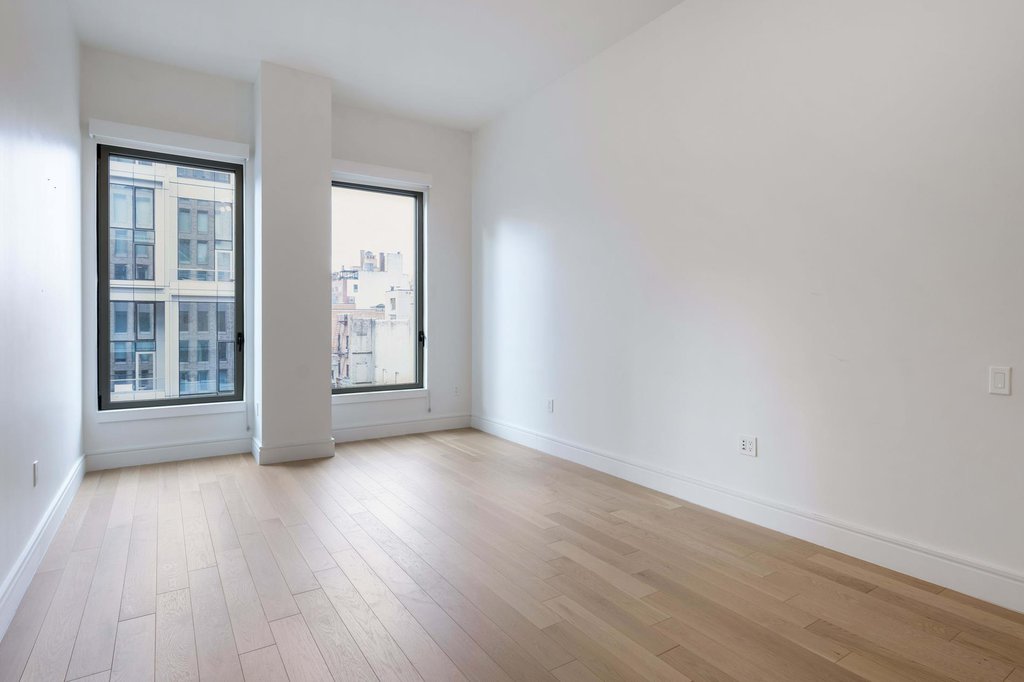 540 Sixth Avenue, Unit 7A photo 3