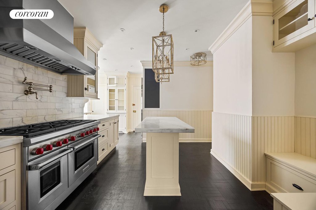 50 East 72nd Street, Unit 10C photo 2