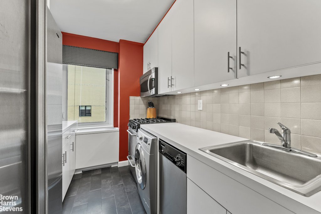 201 East 79th Street, Unit 17B photo 5