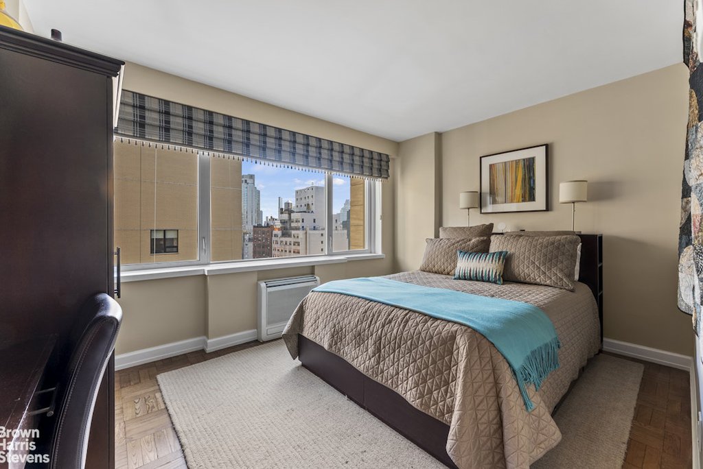 201 East 79th Street, Unit 17B photo 9
